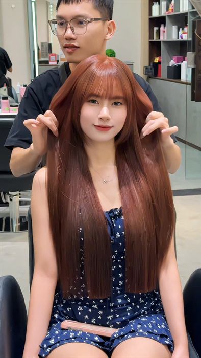 Khách hàng Tony Xèo - tóc đỏ mái bằng
